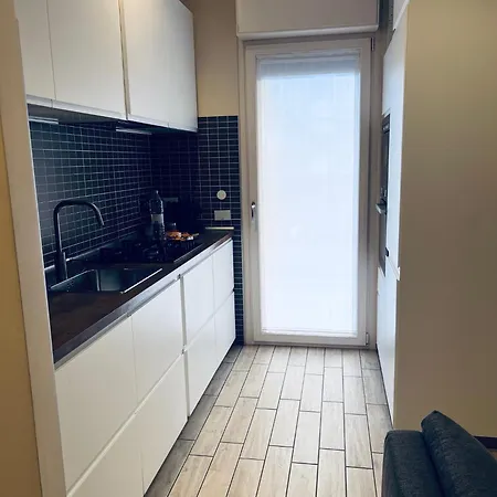 Trastevere Railway Station Apartment